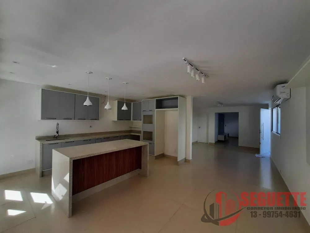 Casa à venda com 4 quartos, 209m² - Foto 1