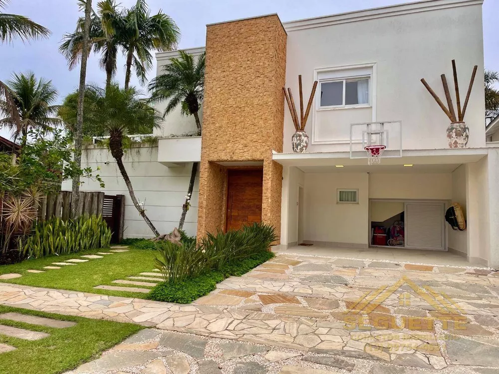 Casa à venda com 5 quartos, 604m² - Foto 2