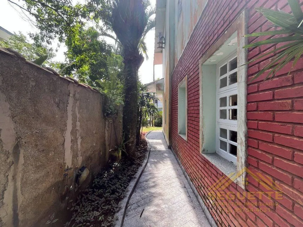 Casa, 4 quartos, 221 m² - Foto 12