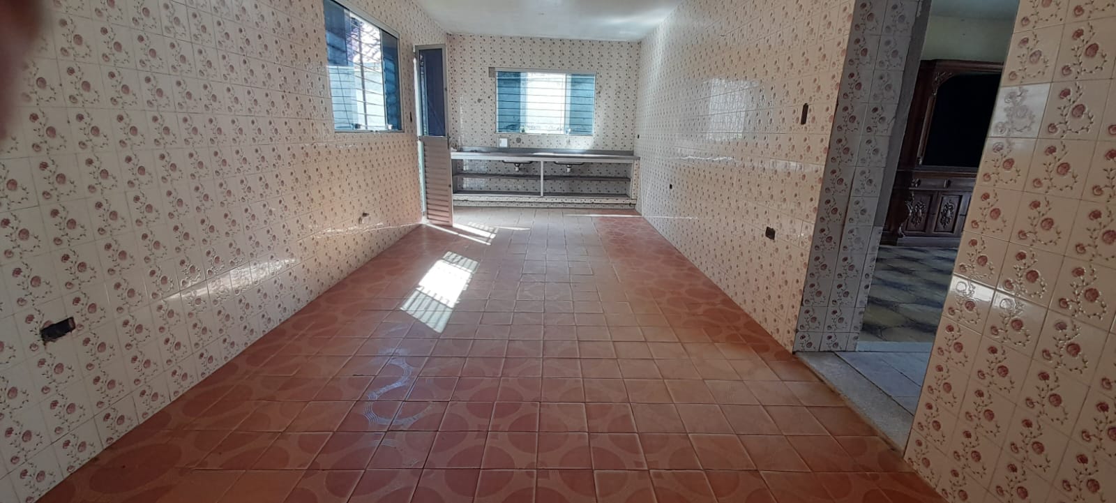 Casa à venda com 7 quartos, 189m² - Foto 2