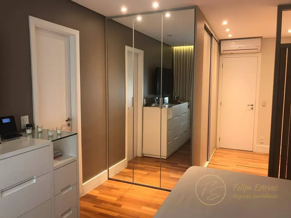 Apartamento para alugar com 4 quartos, 190m² - Foto 3