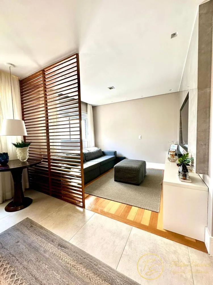 Apartamento, 3 quartos, 190 m² - Foto 1