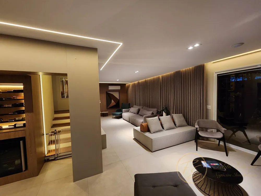 Casa, 4 quartos, 247 m² - Foto 13