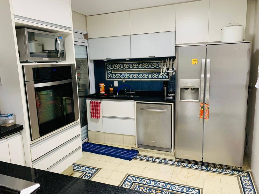 Apartamento à venda com 3 quartos, 190m² - Foto 25