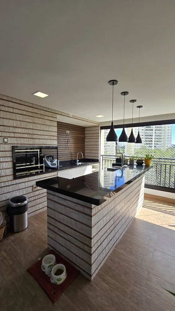 Apartamento, 3 quartos, 223 m² - Foto 1