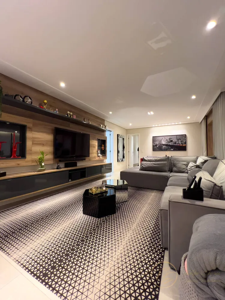 Apartamento, 3 quartos, 160 m² - Foto 1