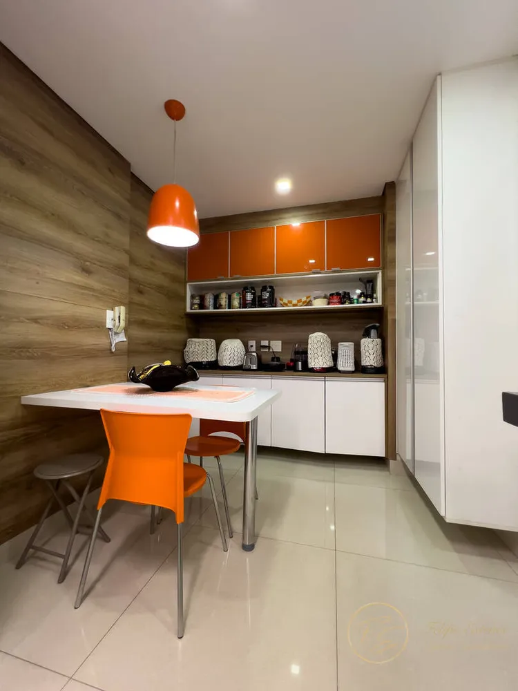 Apartamento, 3 quartos, 160 m² - Foto 1