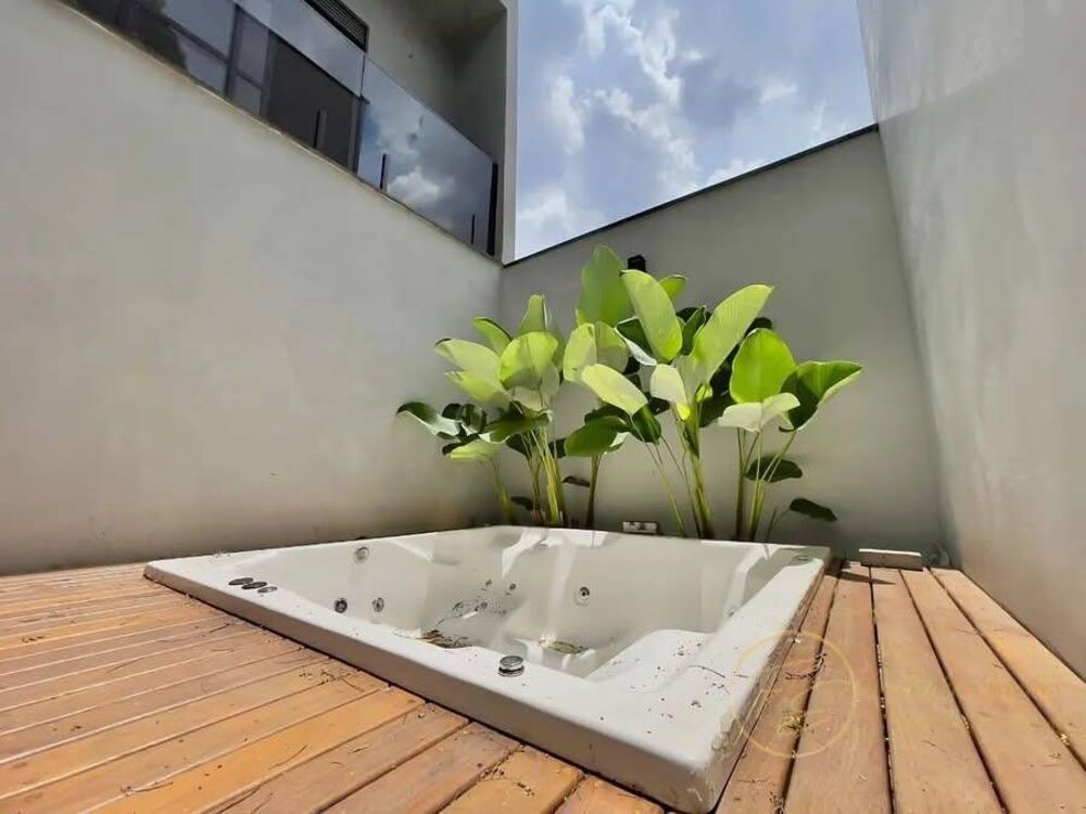 Casa, 4 quartos, 335 m² - Foto 1