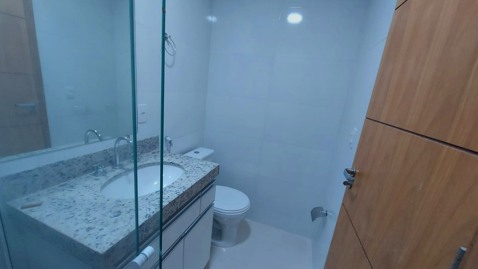 Apartamento à venda com 2 quartos, 70m² - Foto 21