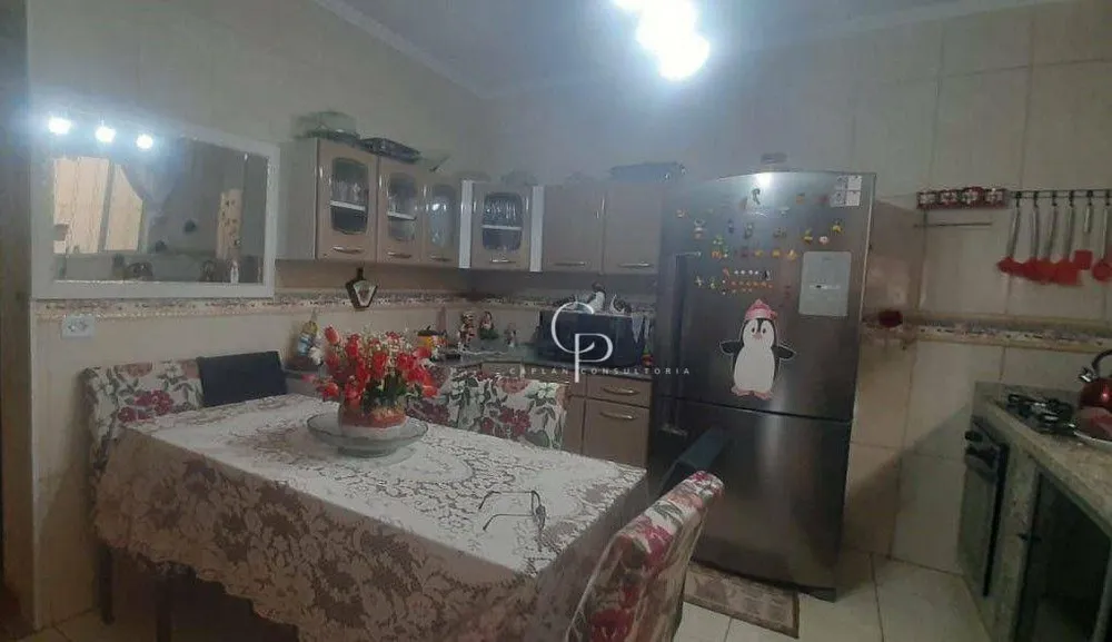 Casa, 2 quartos, 200 m² - Foto 2
