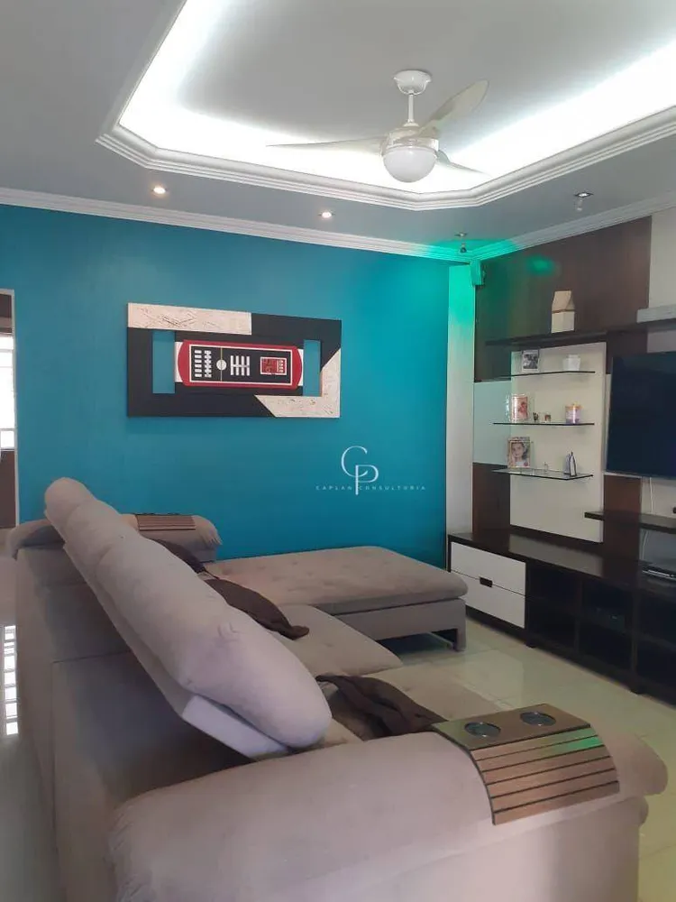 Sobrado, 3 quartos, 200 m² - Foto 1
