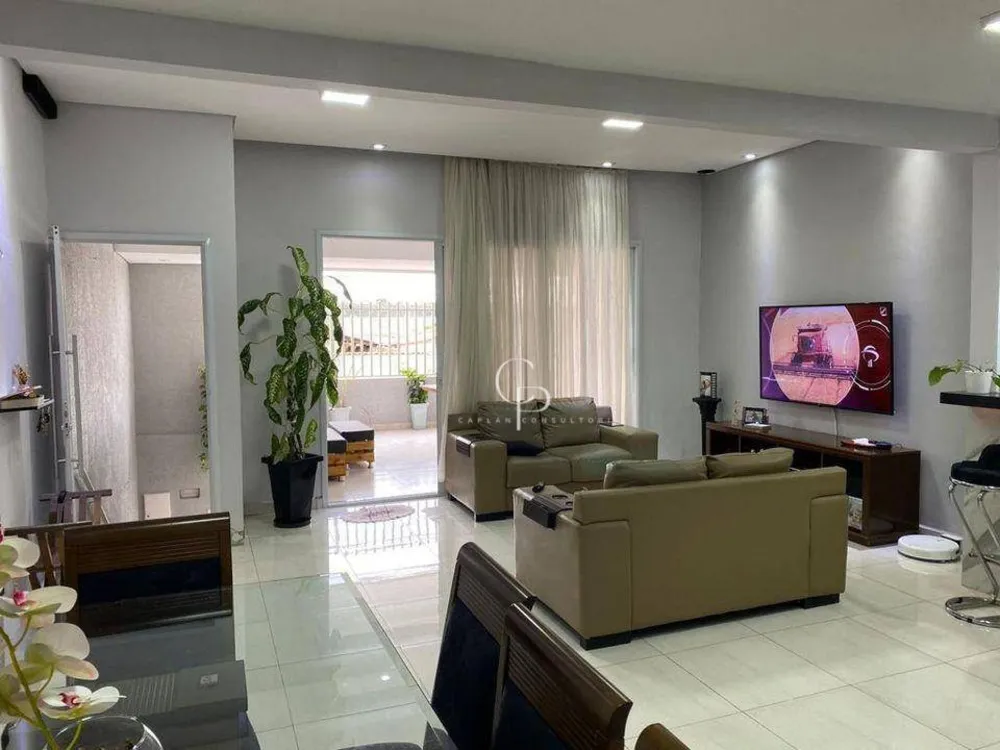 Casa, 3 quartos, 180 m² - Foto 2