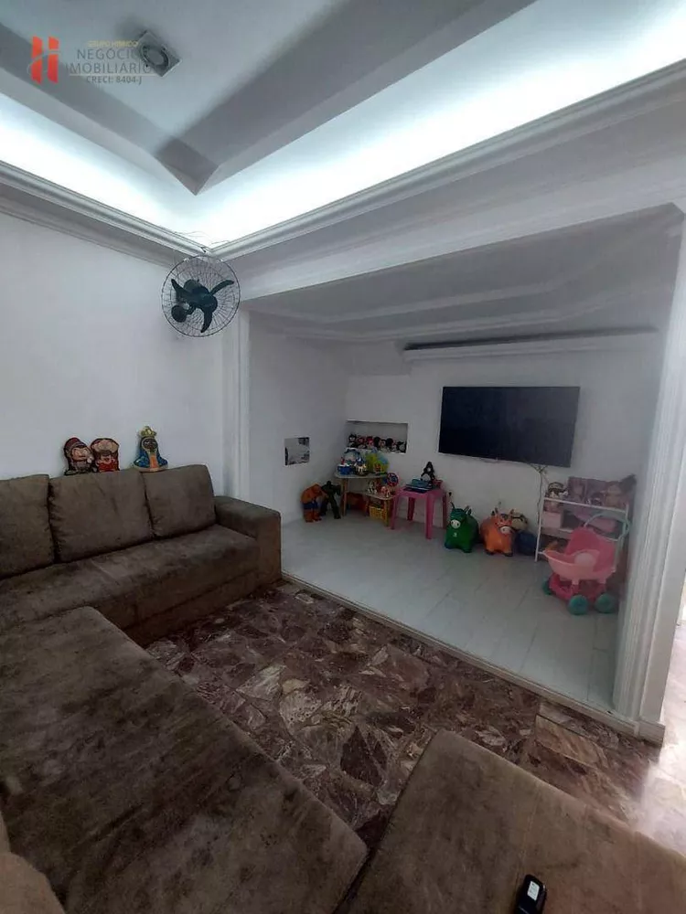 Casa, 7 quartos, 260 m² - Foto 6