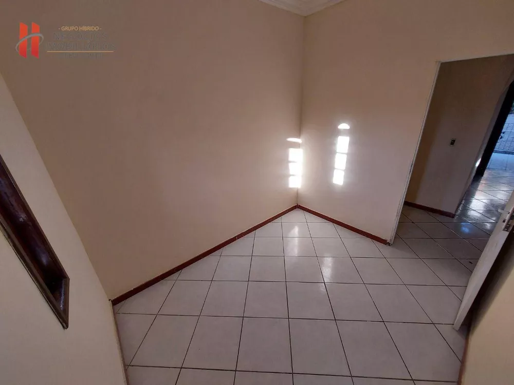 Casa, 5 quartos, 225 m² - Foto 44