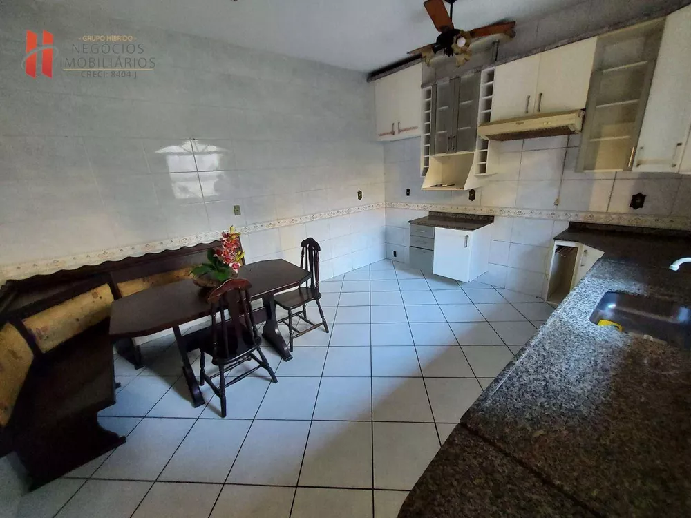 Casa, 5 quartos, 225 m² - Foto 34