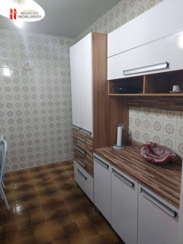 Apartamento à venda com 2 quartos, 72m² - Foto 3