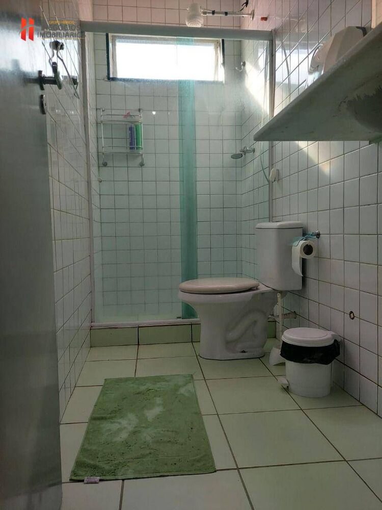 Apartamento à venda com 2 quartos, 72m² - Foto 4