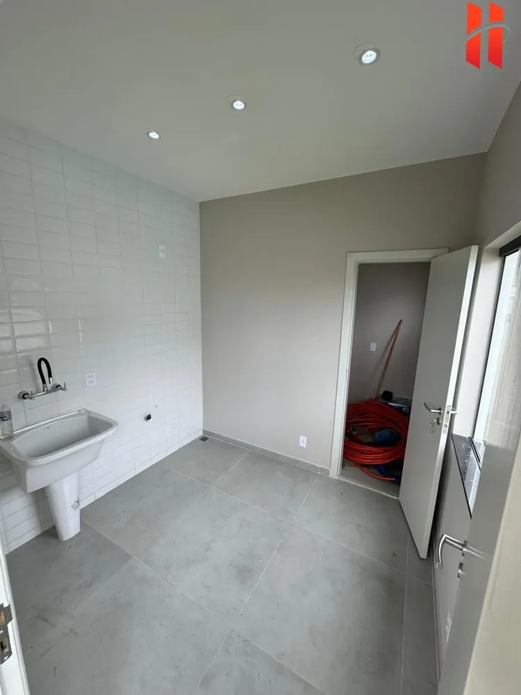 Casa, 4 quartos, 240 m² - Foto 1