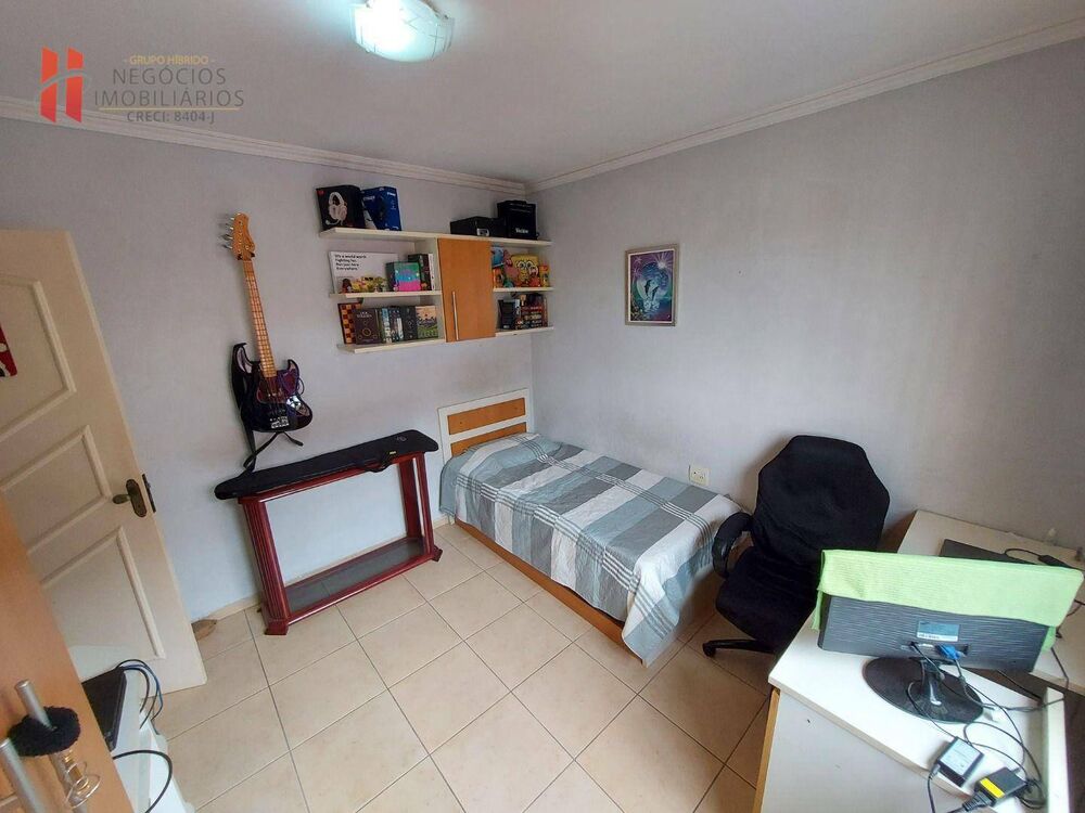 Casa à venda com 3 quartos, 224m² - Foto 2