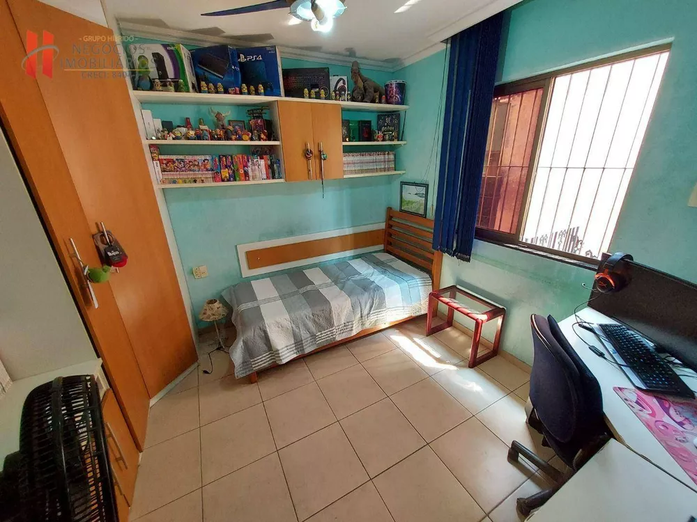 Casa, 3 quartos, 224 m² - Foto 13