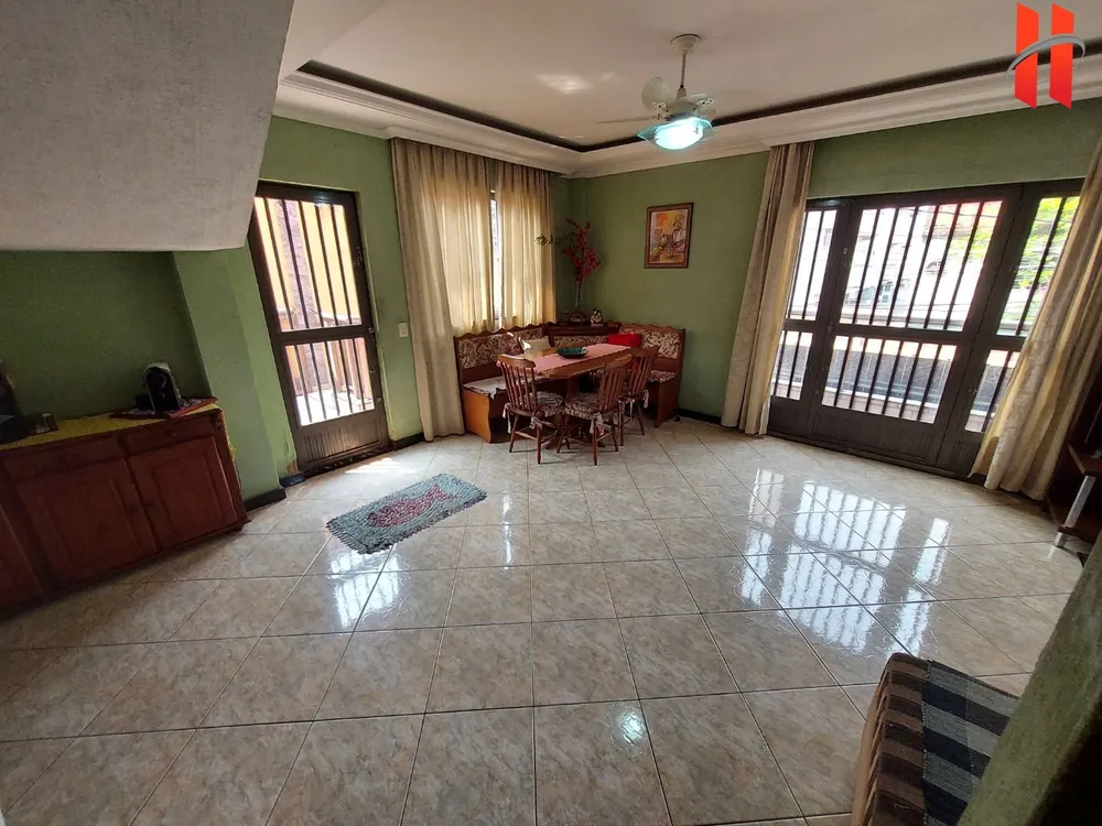 Casa, 3 quartos, 224 m² - Foto 7