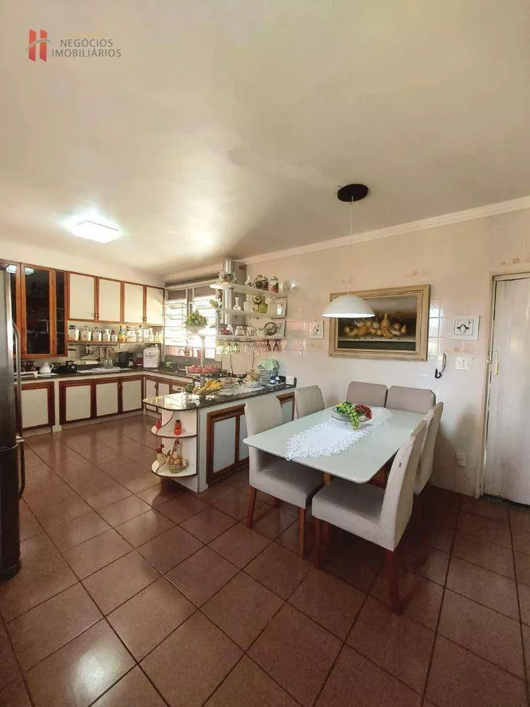 Casa, 3 quartos, 350 m² - Foto 13