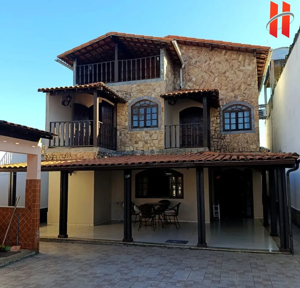 Casa, 3 quartos, 276 m² - Foto 1