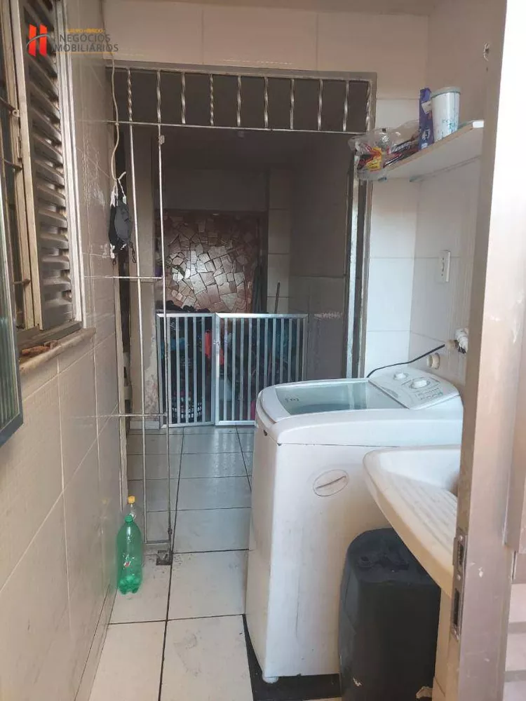 Casa, 4 quartos, 270 m² - Foto 38