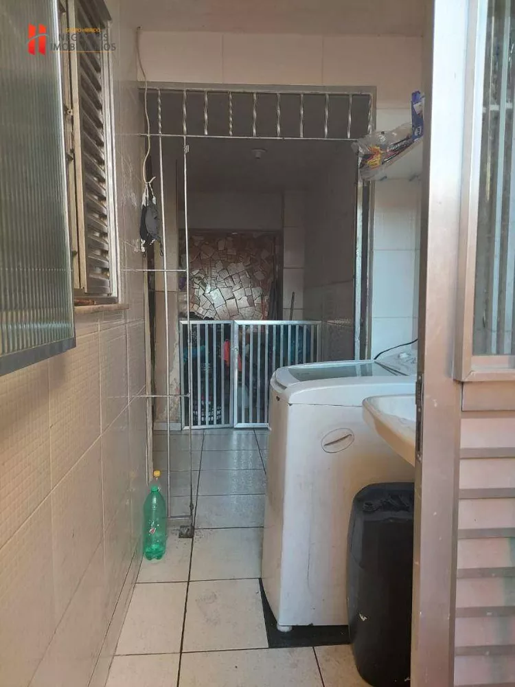 Casa, 4 quartos, 270 m² - Foto 44