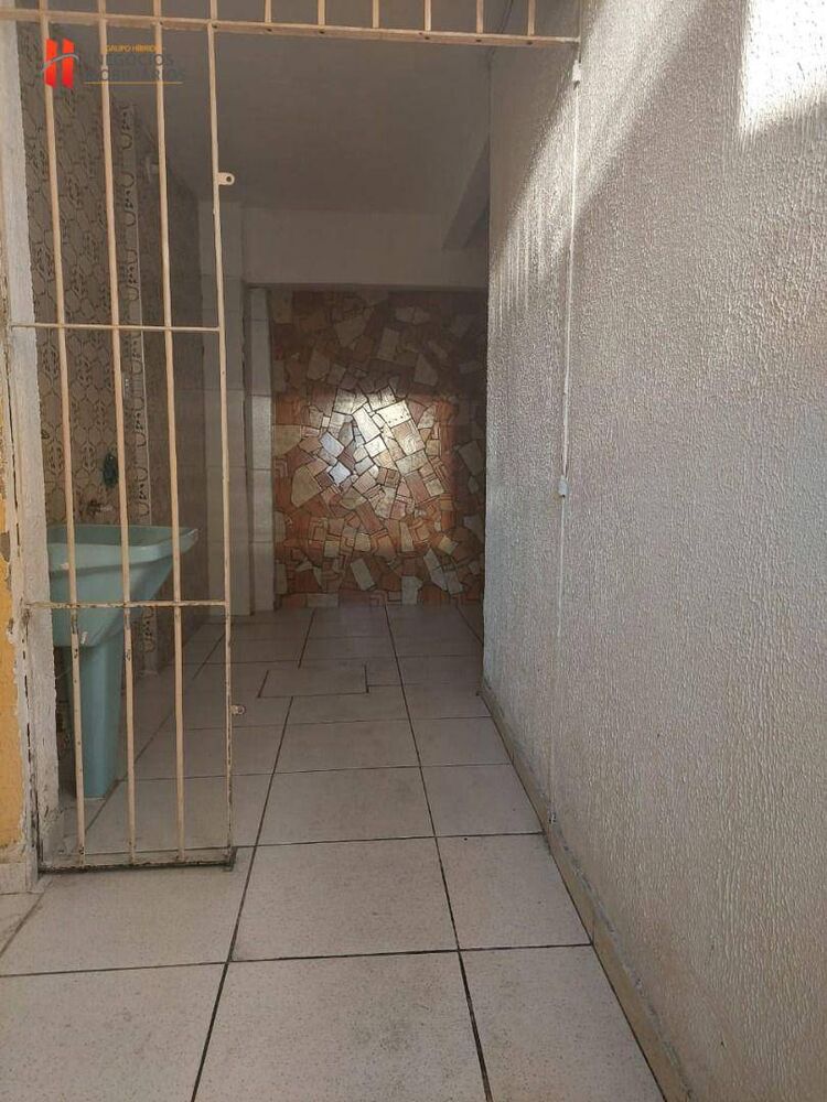Casa, 4 quartos, 270 m² - Foto 3