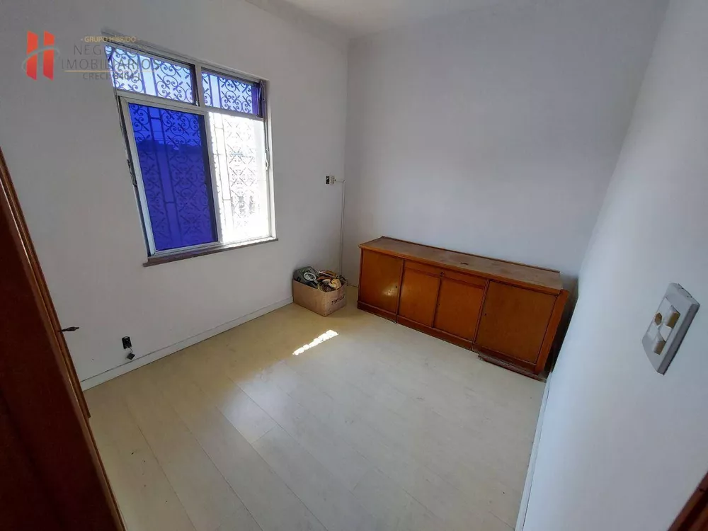 Casa à venda com 5 quartos, 300m² - Foto 11