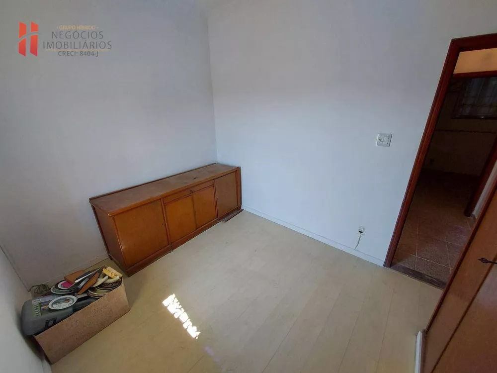 Casa à venda com 5 quartos, 300m² - Foto 10