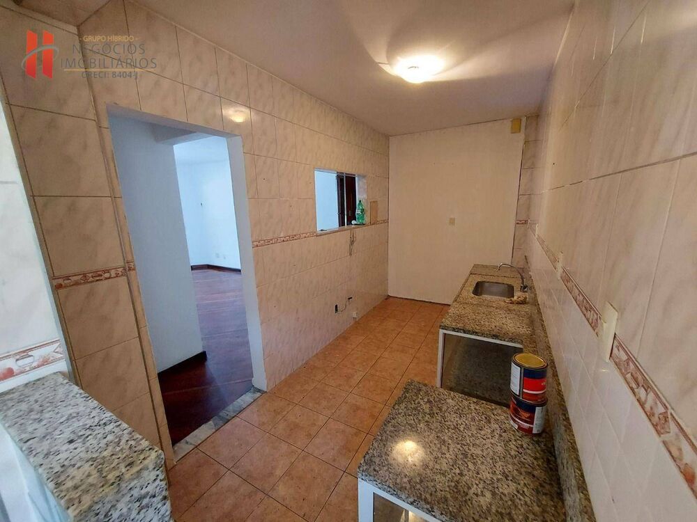 Apartamento à venda com 2 quartos, 85m² - Foto 2