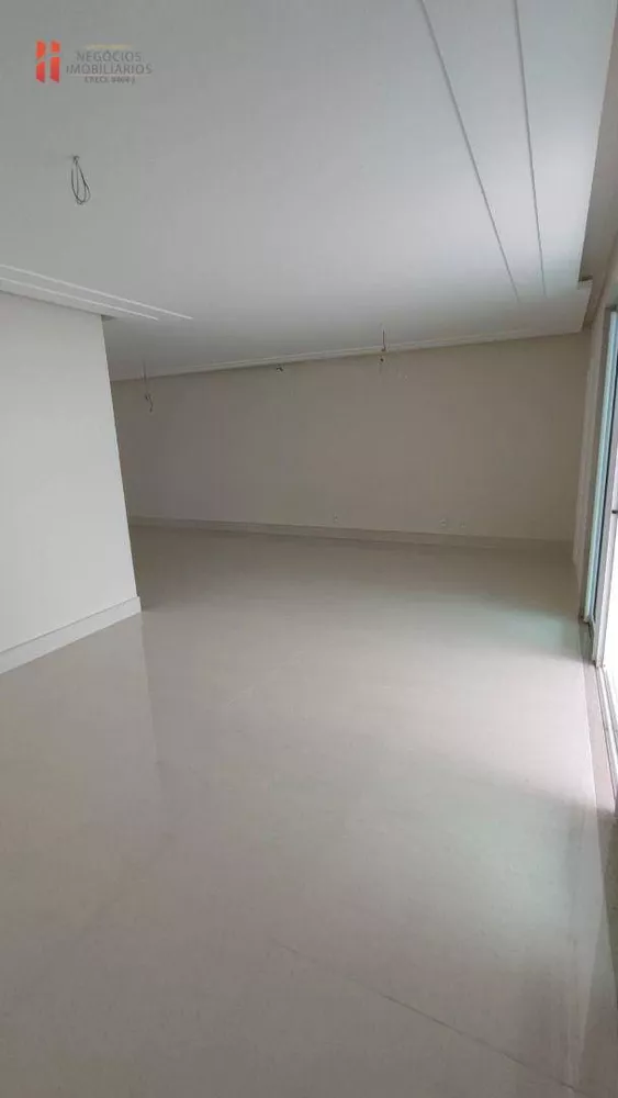 Apartamento, 4 quartos, 195 m² - Foto 10