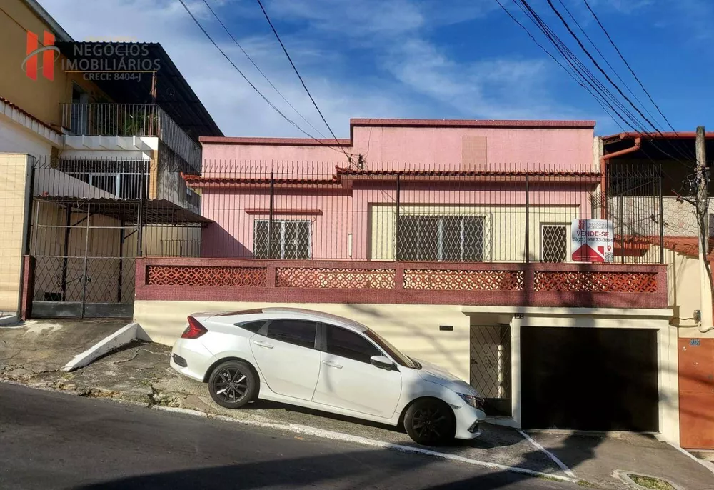 Casa, 4 quartos, 168 m² - Foto 1