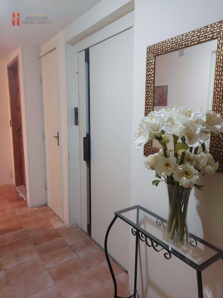 Apartamento à venda com 2 quartos, 63m² - Foto 2
