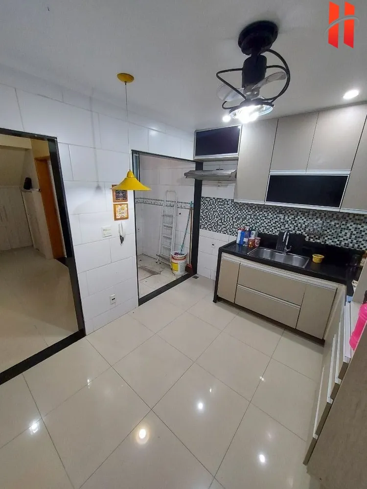 Casa, 4 quartos, 180 m² - Foto 1