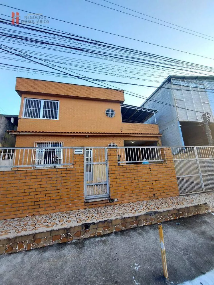 Casa, 5 quartos, 197 m² - Foto 2