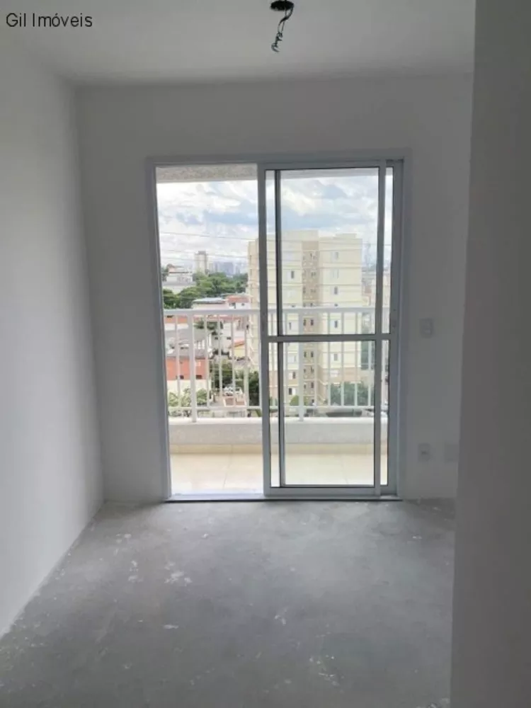 Apartamento à venda com 2 quartos, 42m² - Foto 2