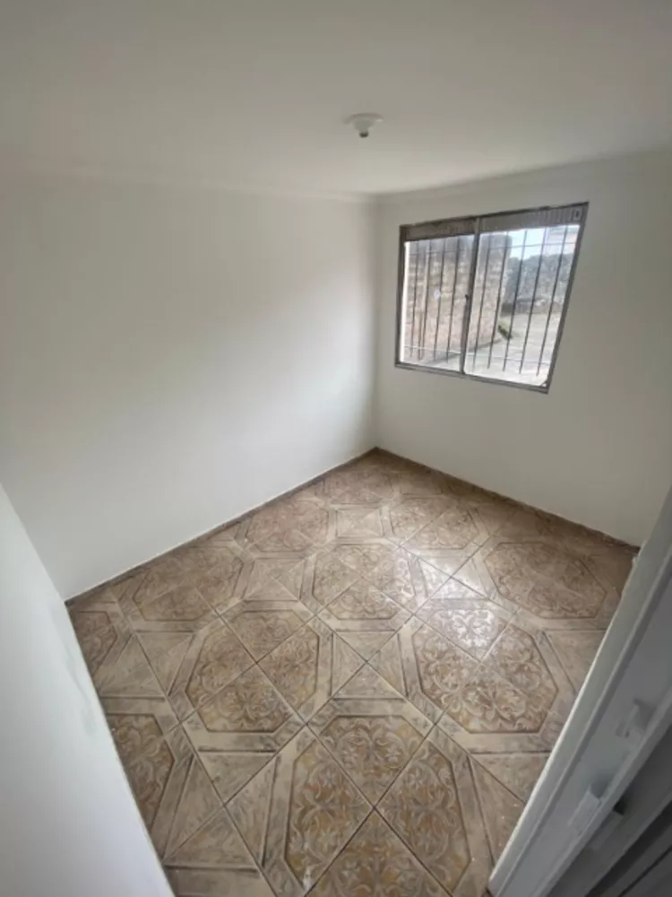 Apartamento à venda com 2 quartos, 46m² - Foto 2