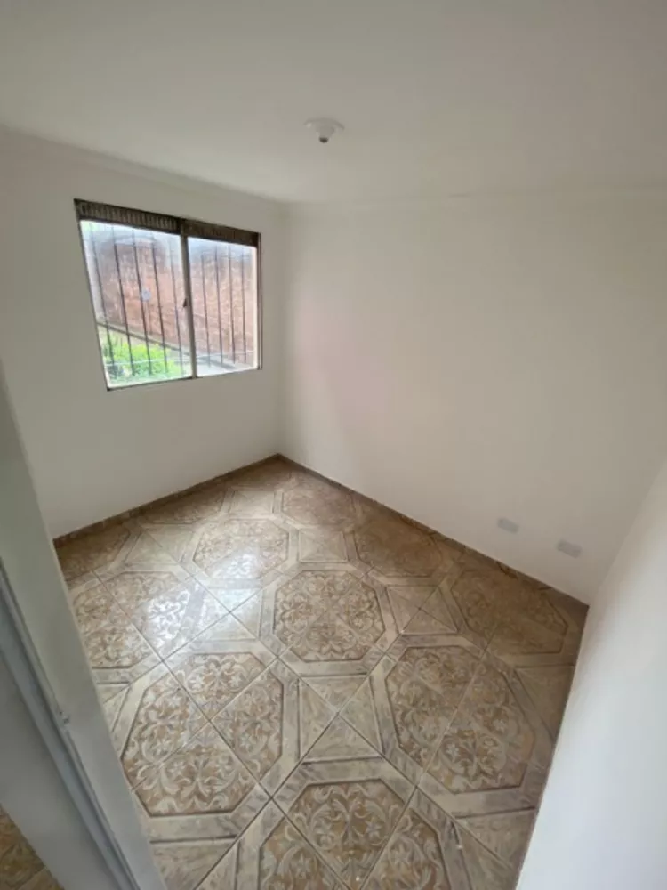 Apartamento à venda com 2 quartos, 46m² - Foto 1