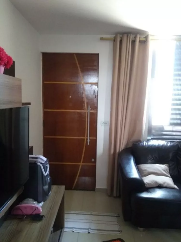 Apartamento à venda com 2 quartos, 46m² - Foto 2