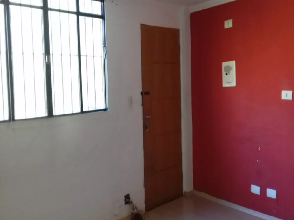 Apartamento à venda com 2 quartos, 46m² - Foto 2