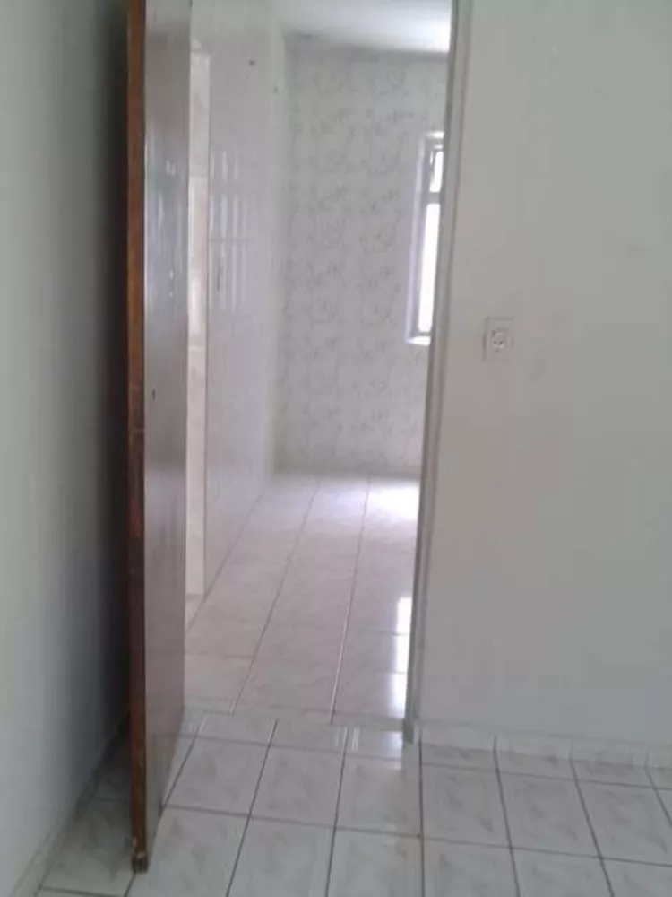 Apartamento à venda com 2 quartos, 46m² - Foto 4