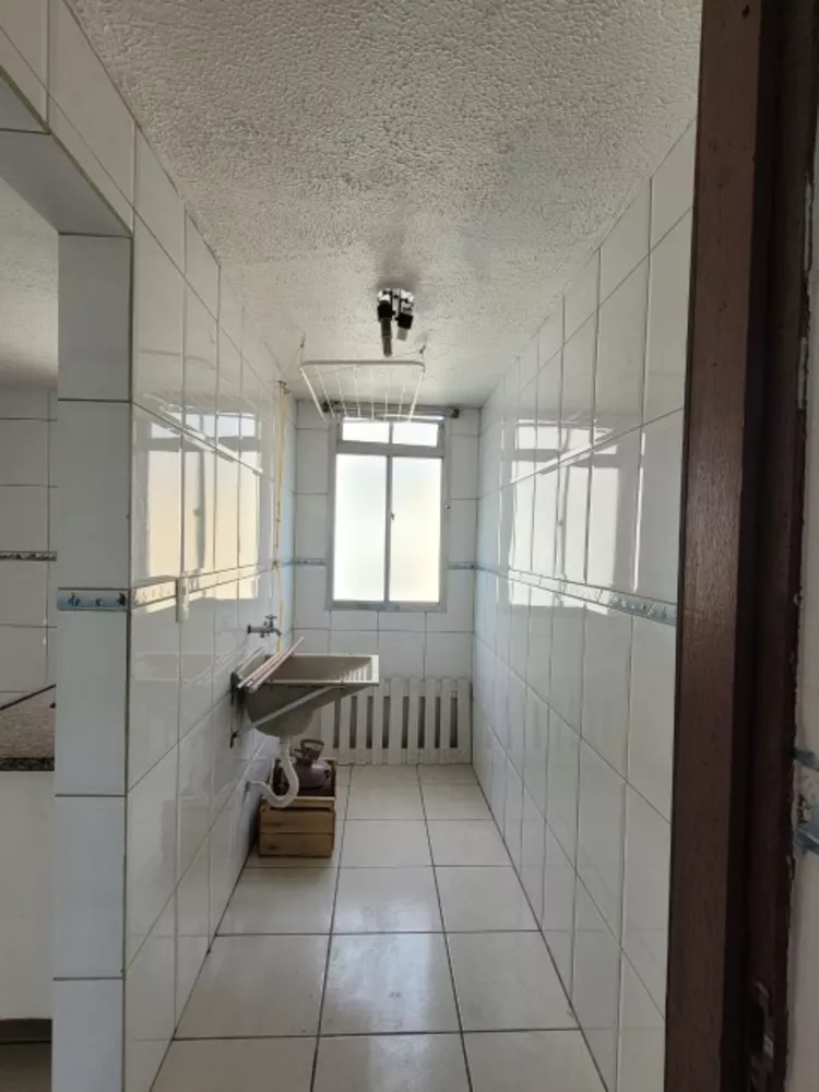 Apartamento à venda com 2 quartos, 47m² - Foto 3