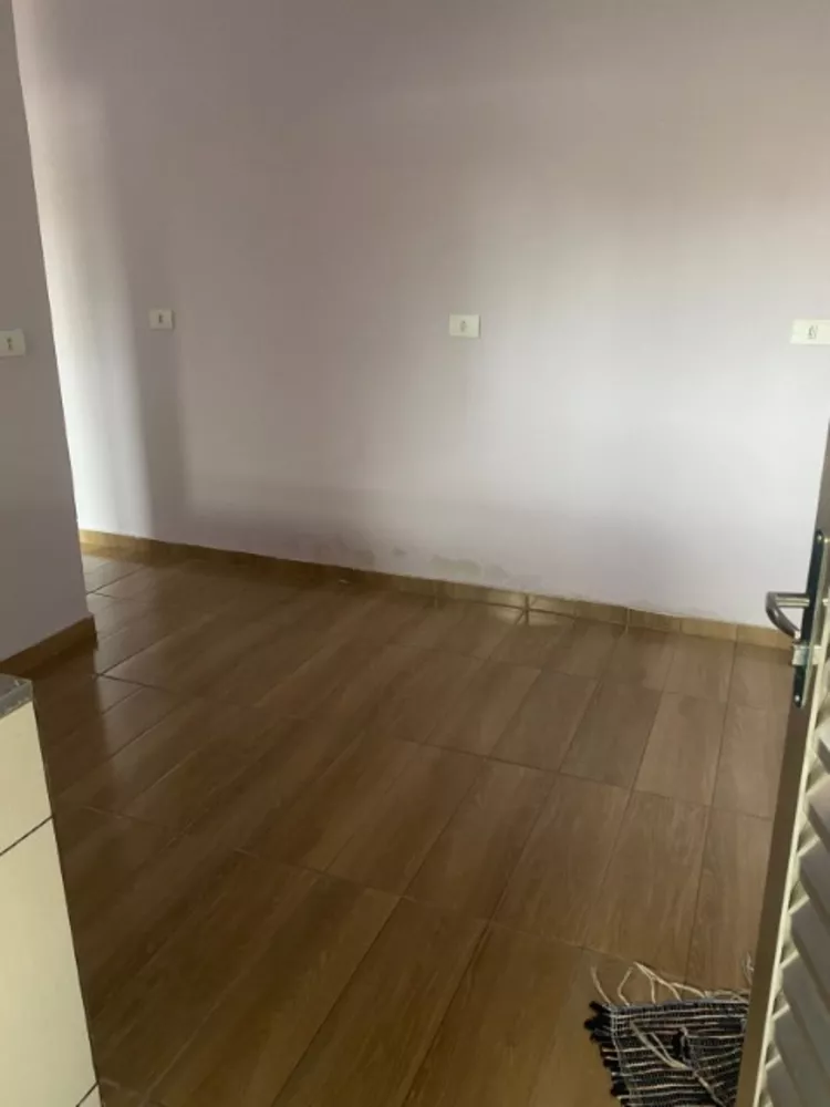 Casa para alugar com 1 quarto, 46m² - Foto 1