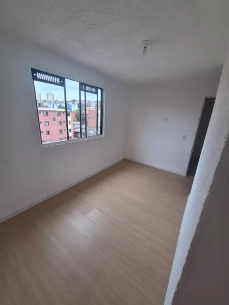 Apartamento à venda com 2 quartos, 46m² - Foto 2