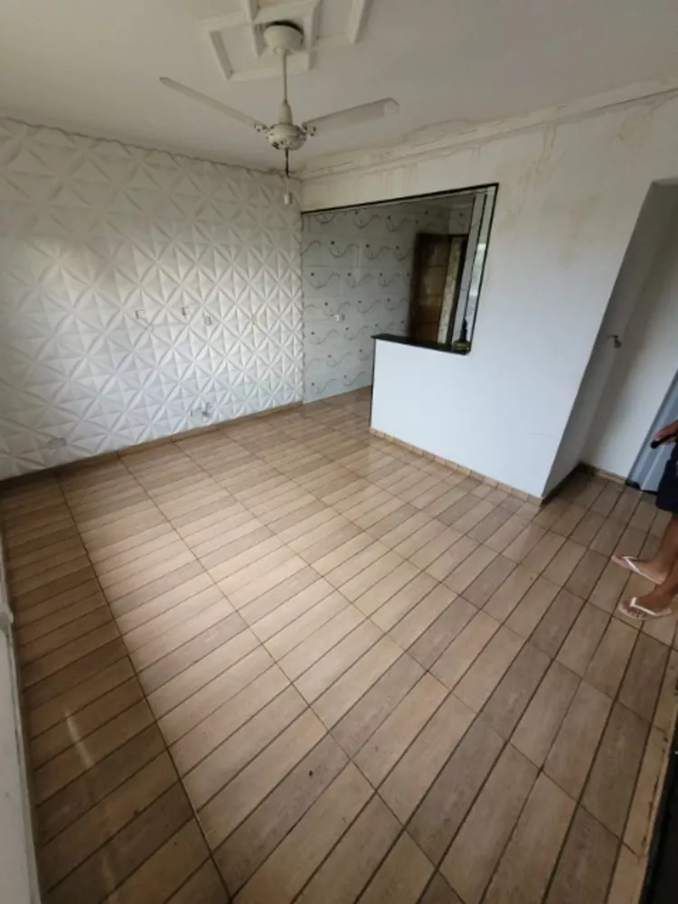 Apartamento à venda com 2 quartos, 46m² - Foto 2