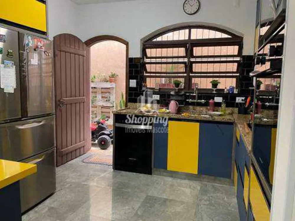 Sobrado, 4 quartos, 370 m² - Foto 2
