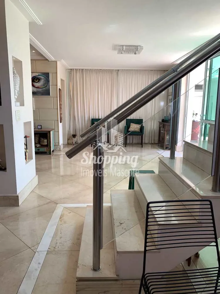 Casa, 5 quartos, 291 m² - Foto 2